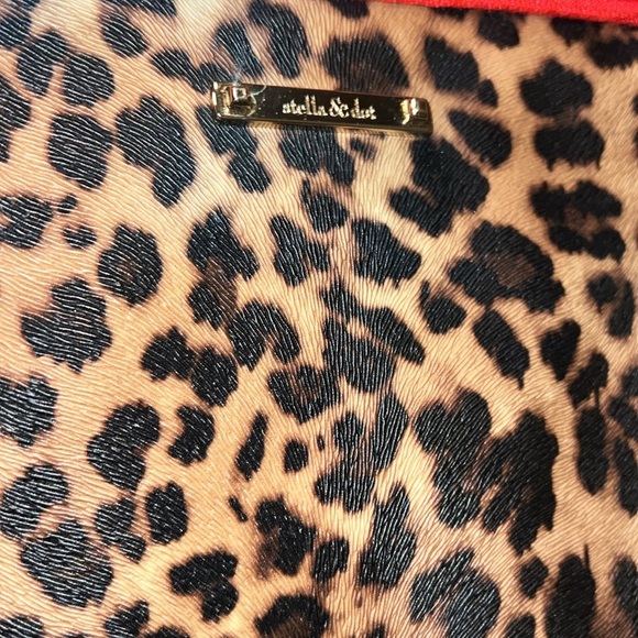 Stella & Dot Leopard Print Laptop Sleeve - Picture 2 of 4